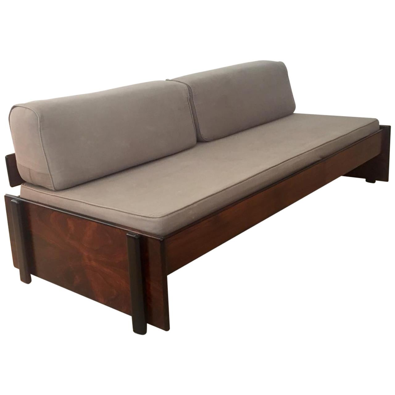 Brazilian Midcentury, Daybed in Rosewood, Celina Zilberberg, circa 1950