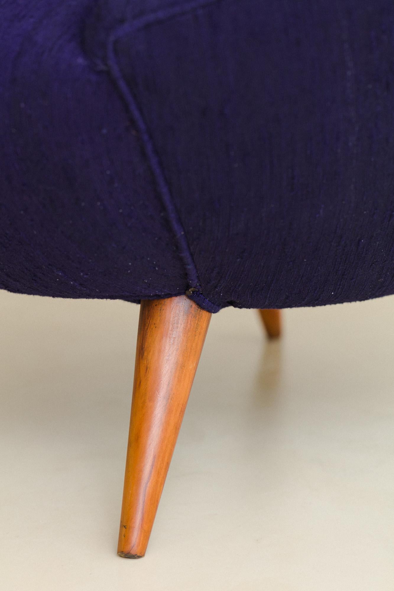 Brazilian Midcentury Design, Round Armchairs, Organic Silk Upholstery, 1950s For Sale 13