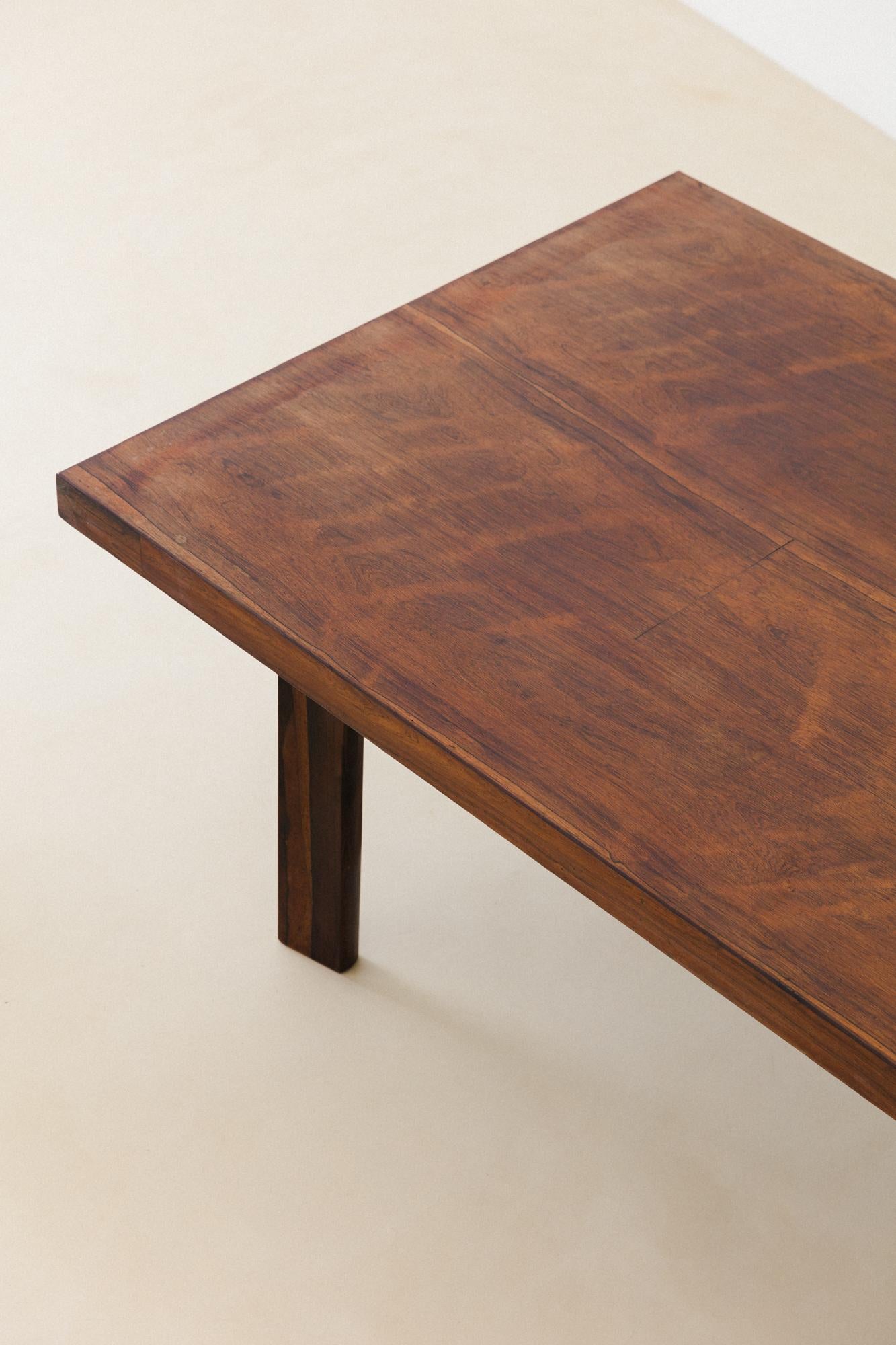 Brazilian Midcentury Dining Table in Rosewood, Unknown Designer, 1960s For Sale 3
