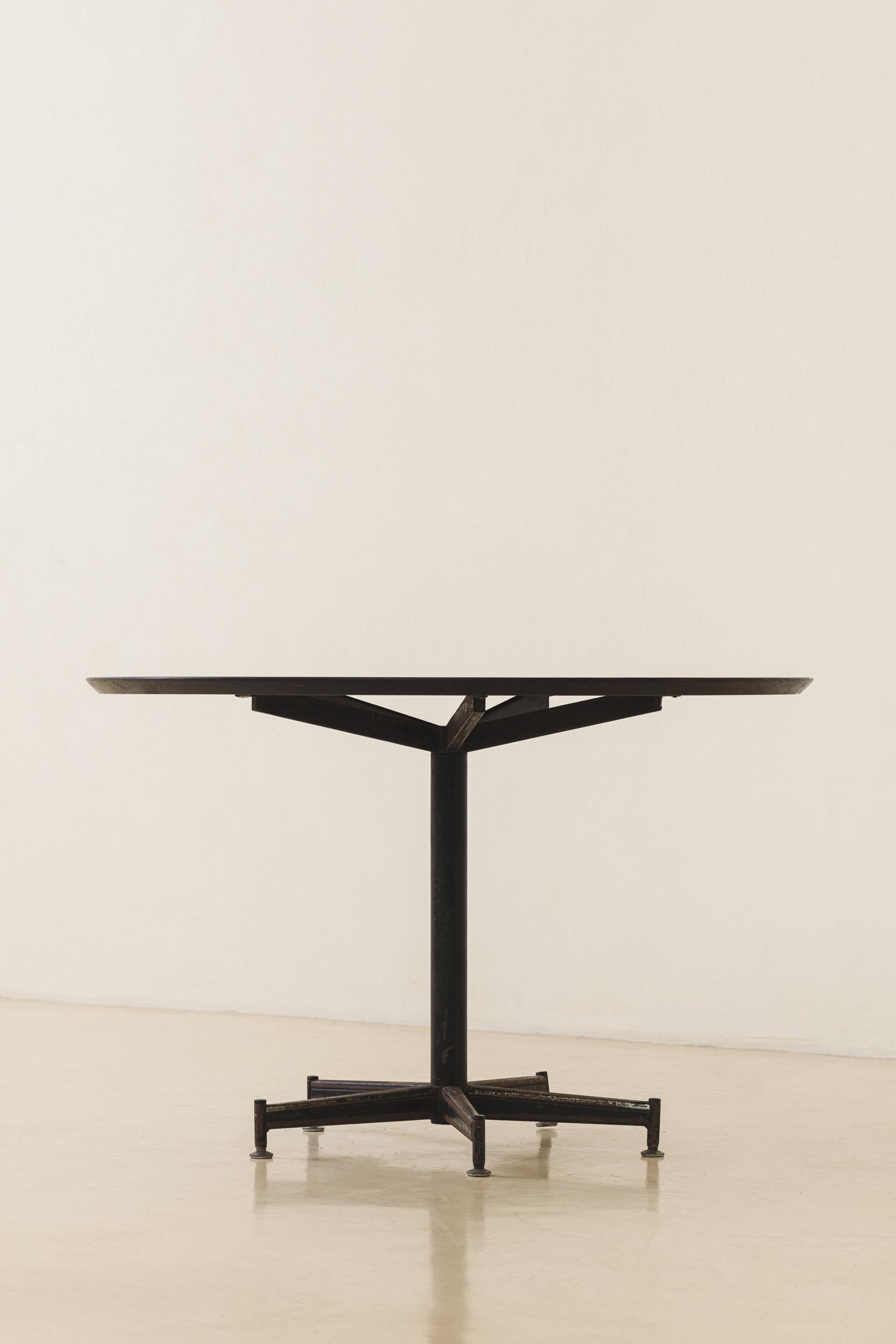 Placage Table de salle à manger brésilienne du milieu du siècle en bois de rose, designer inconnu, années 1960 en vente