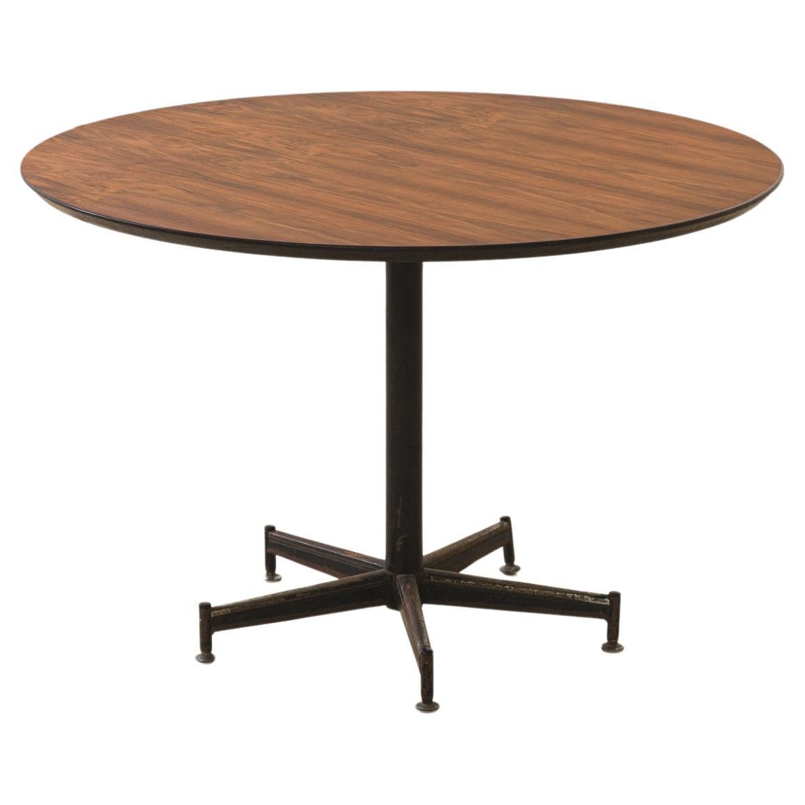 Table de salle à manger brésilienne du milieu du siècle en bois de rose, designer inconnu, années 1960 en vente