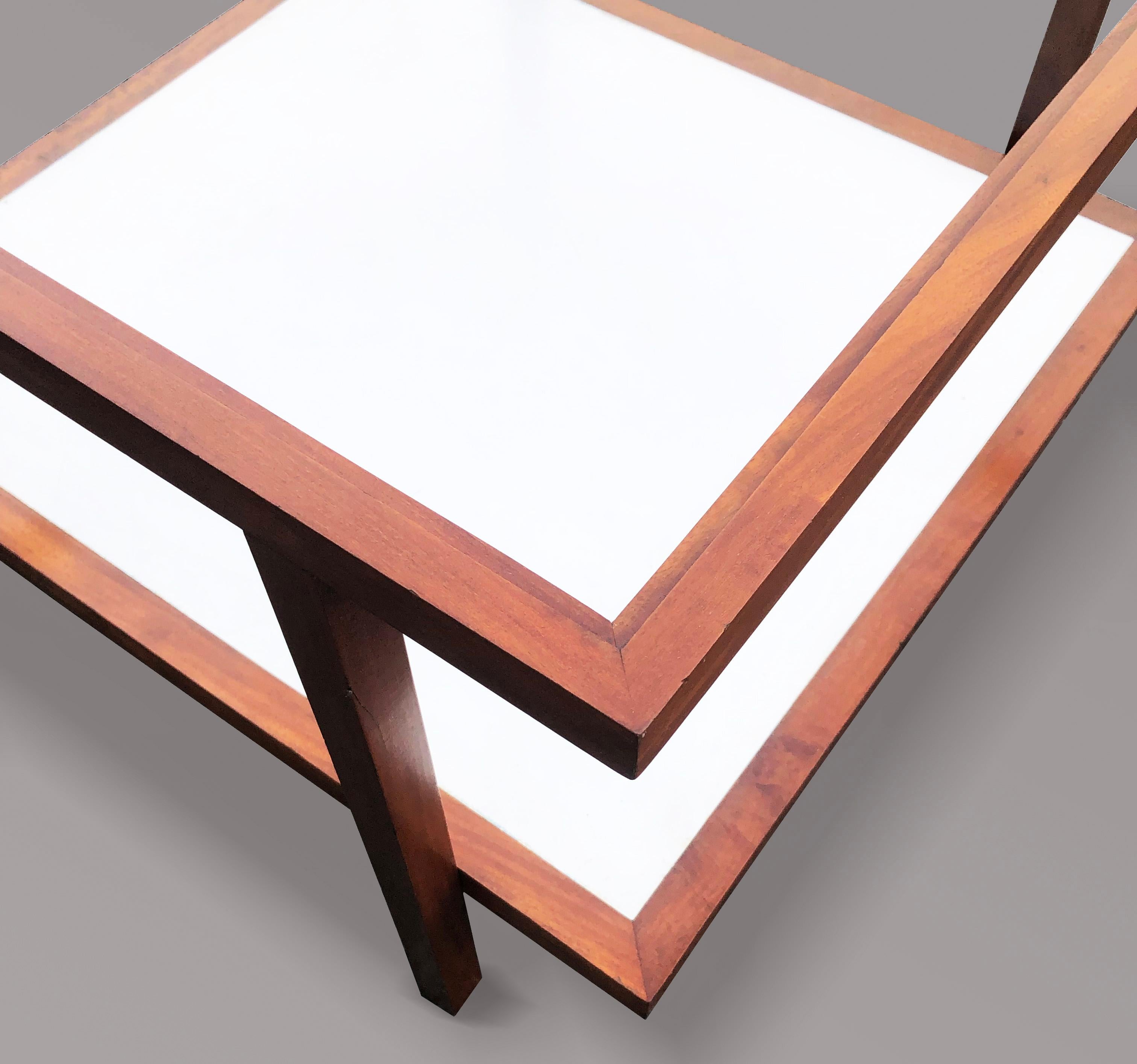 Brazilian Midcentury side table designed by Branco & Preto; Brazil 1950s siglo XX en venta