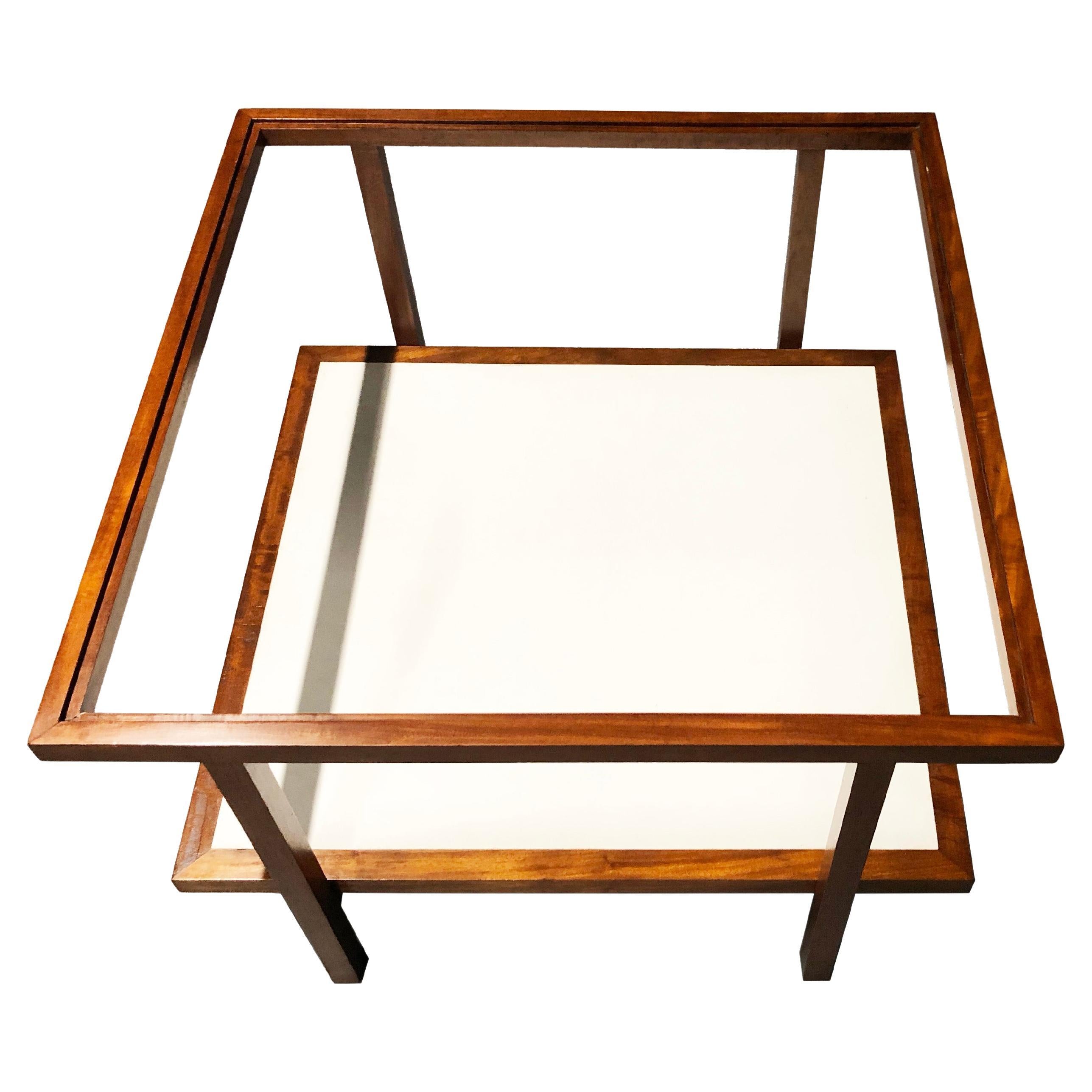 Brazilian Midcentury side table designed by Branco 
Preto; Brazil 1950s en venta