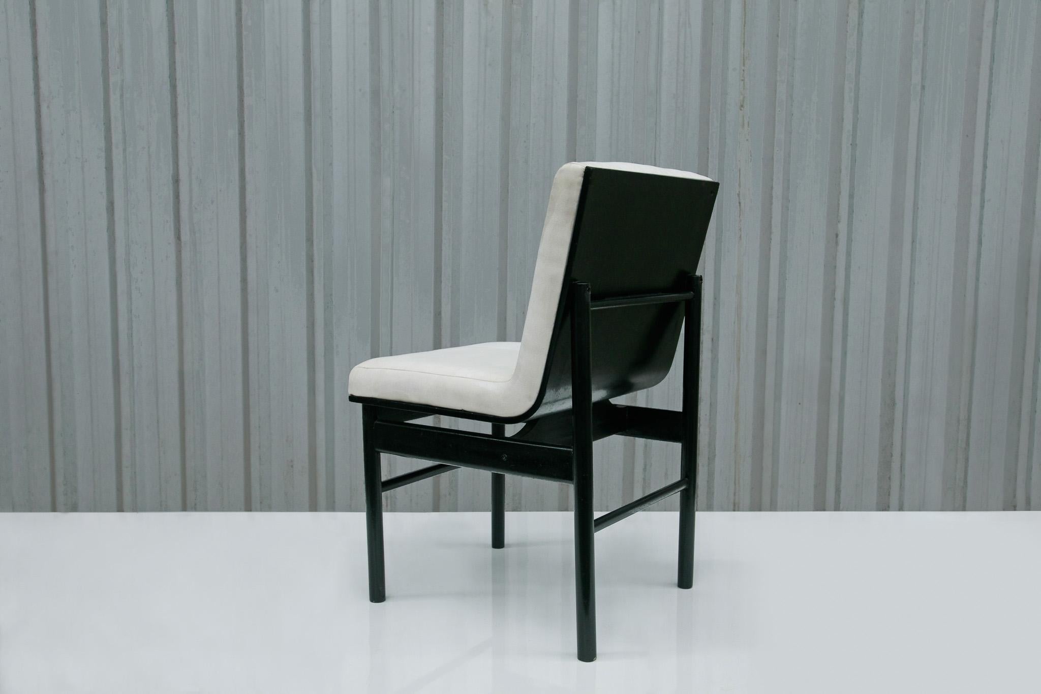 Woodwork Brazilian Modern 6 Chair Set in Off White Velvet & Ebony Hardwood Novo Rumo 1960 For Sale