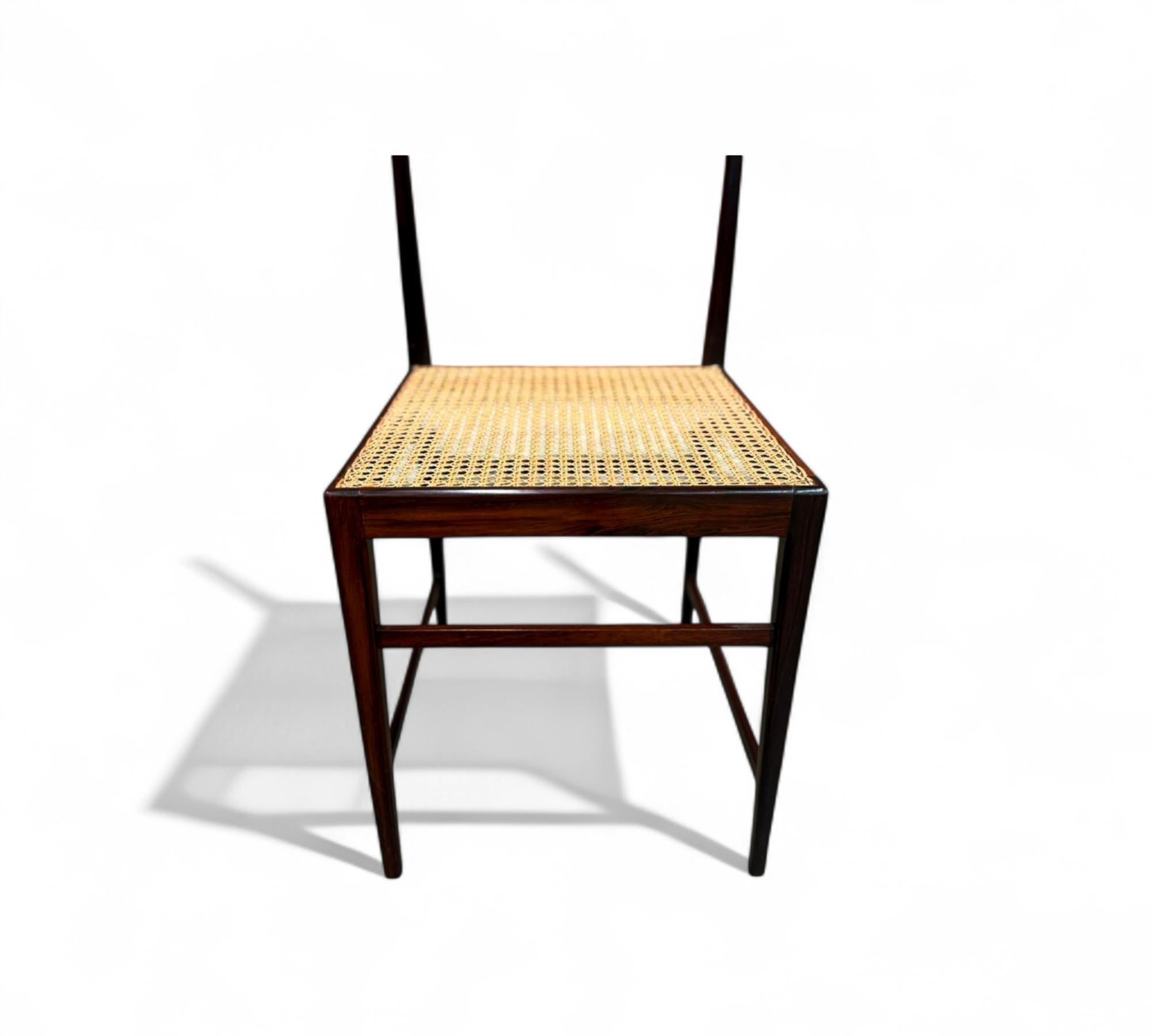 Chaise d'appoint moderne brésilienne en bois dur et cannage, Joaquim Tenreiro, années 1950 en vente 8