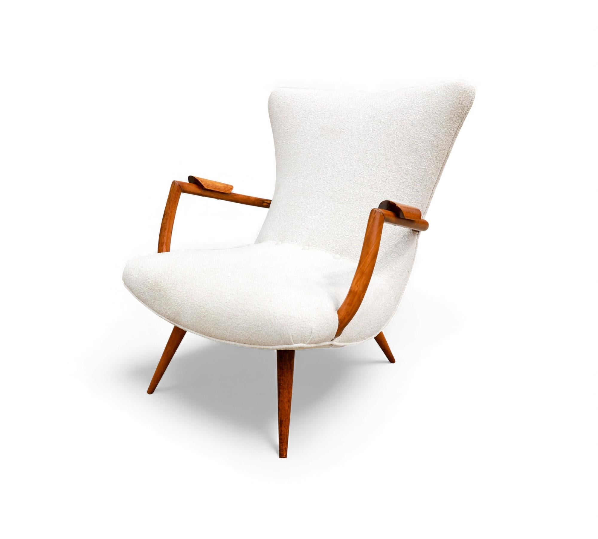 Brazilian Modern Armchair in Caviuna & Boucle by Giuseppe Scapinelli, 1950s in vendita 1