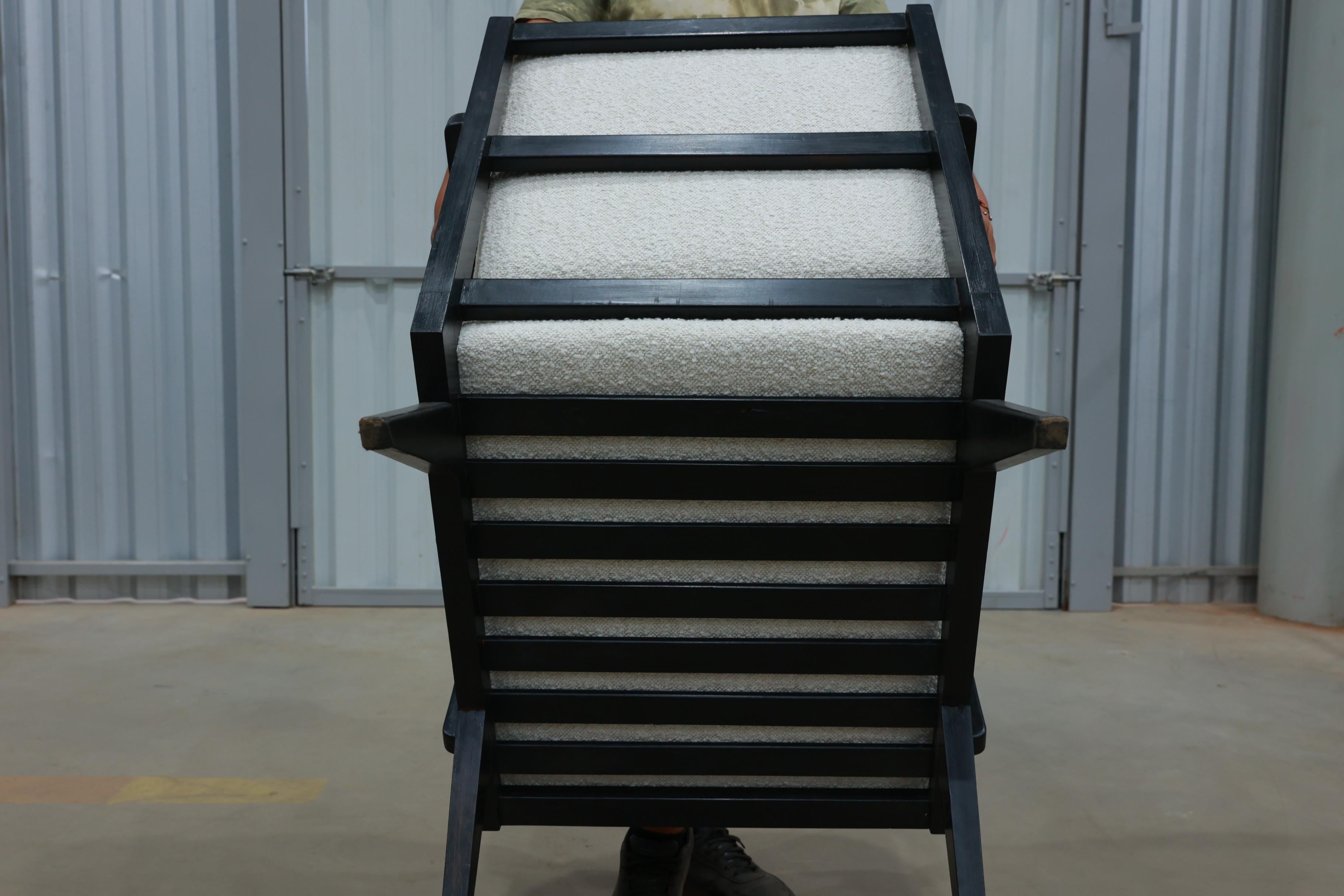 Brazilian Modern Armchair in Hardwood and Boucle, Unknown, Brazil, 1960s For Sale 5