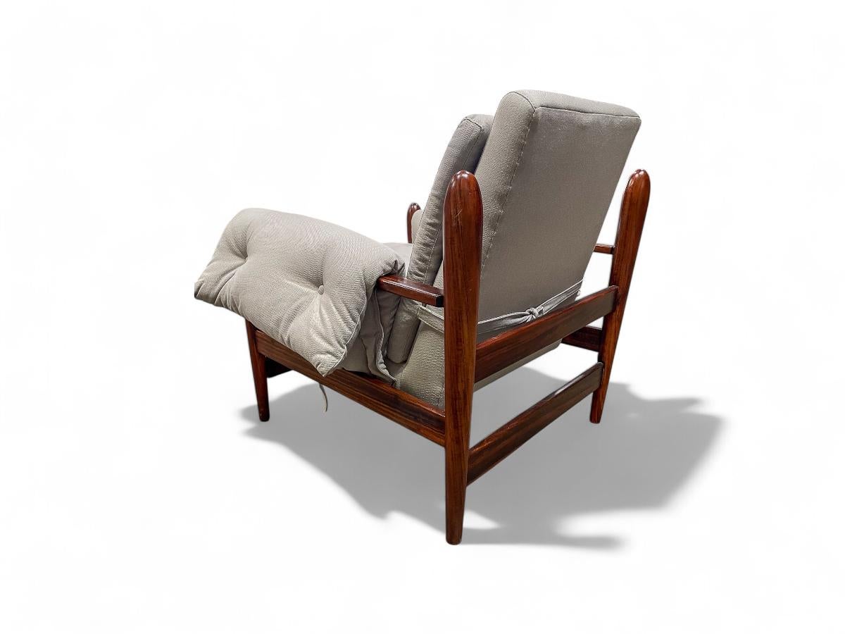 Brazilian Modern Armchair in Hardwood &  Fabric by Liceu de Artes, 1960, Brazil In Good Condition In New York, NY