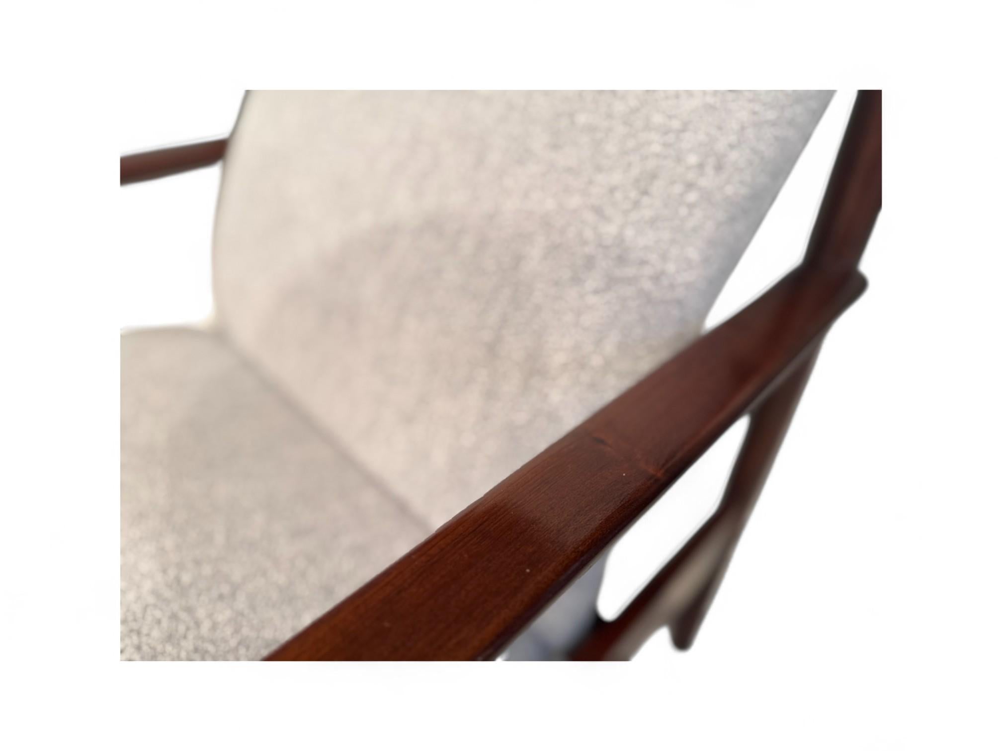 Fauteuil moderne brésilien en bois dur et bouclette grise, Michel A.I.C., c.C. années 1960 en vente 4