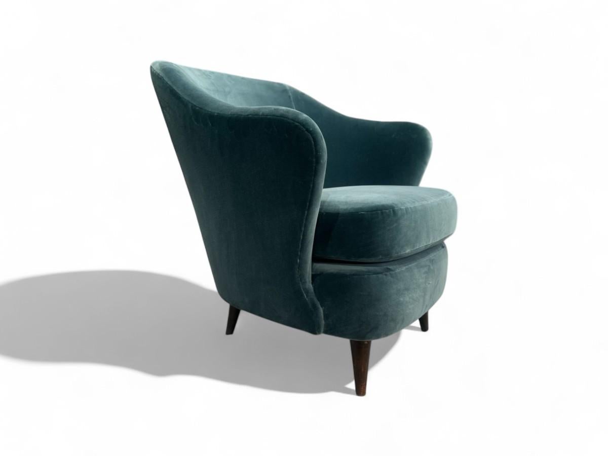 Sillón Moderno Brasileño en Madera Dura y Mohair, Joaquim Tenreiro, c. 1960 en venta 3