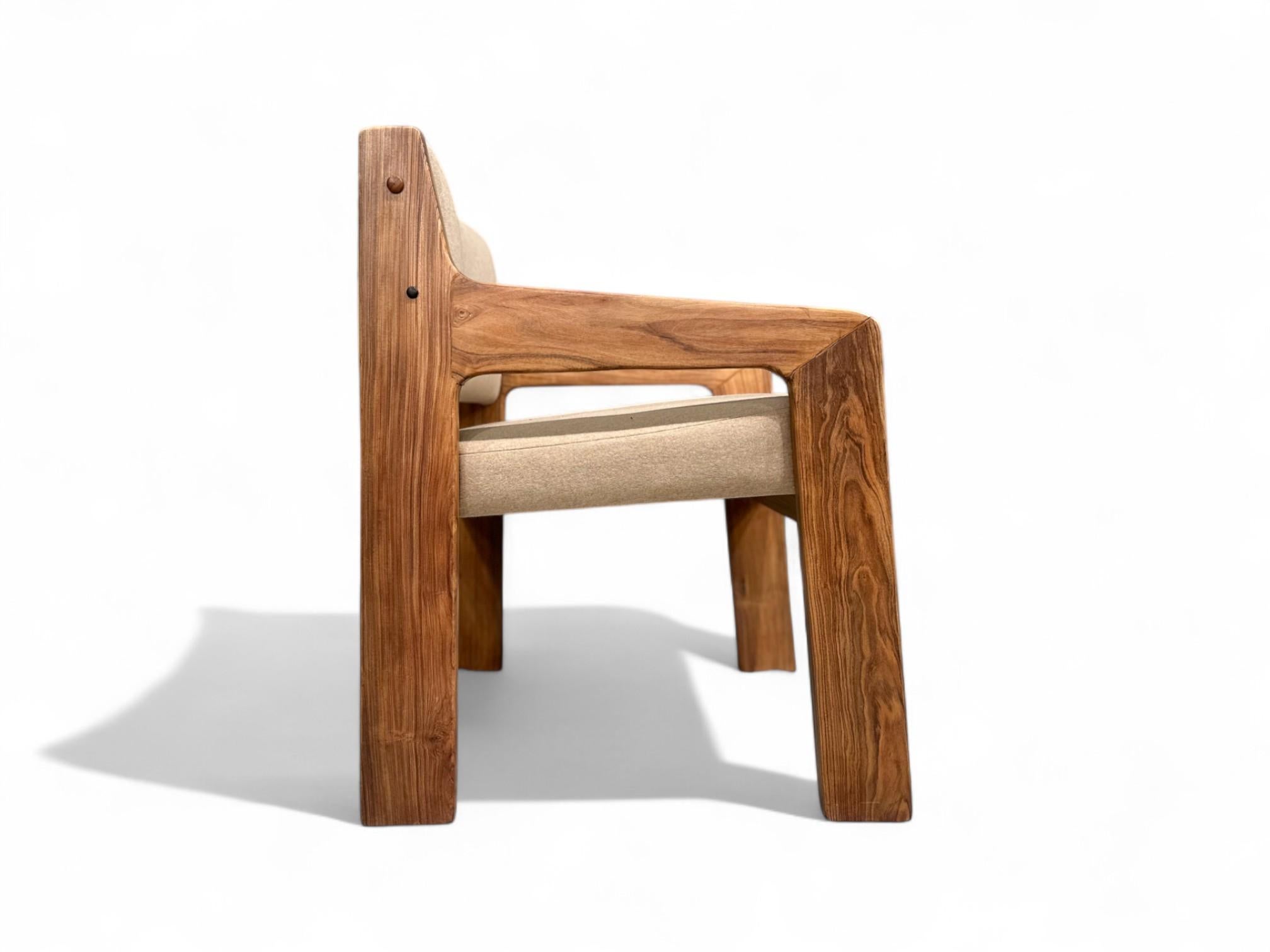 Moderner brasilianischer Sessel mit Hartholz- und Wollpolsterung, Jorge Zalszupin, 1970er Jahre (Brasilianisch) im Angebot