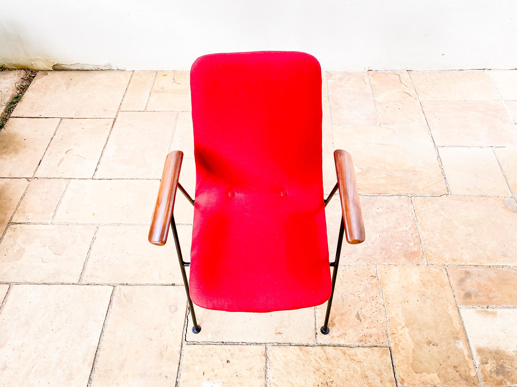 Brazilian Modern Armchair in Iron & Hardwood, Designed by Carlo Hauner For Sale 2