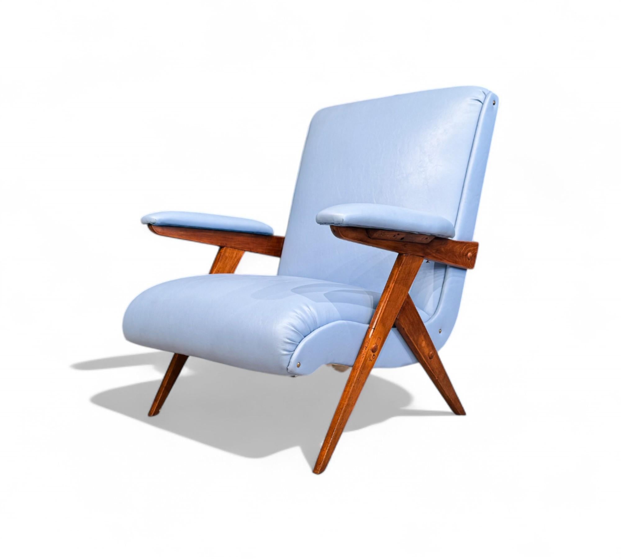 Brazilian Modern Armchair in Wood & Leatherette, Jose Zanine Caldas, 1950s For Sale 2
