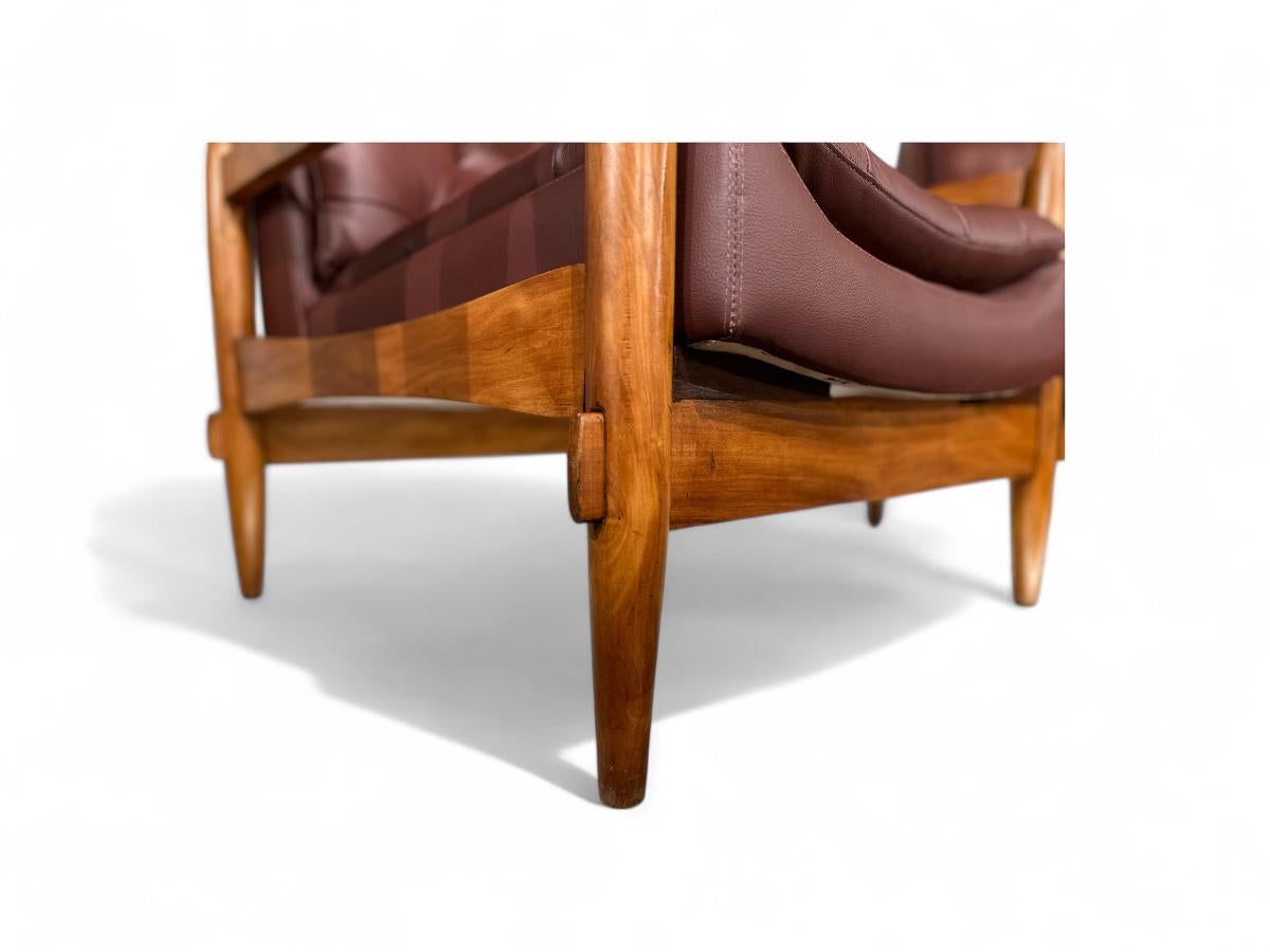 Brazilian Modern Armchair Pair in Purple Leather & Hardwood, Cimo, Brazil, 1960 4
