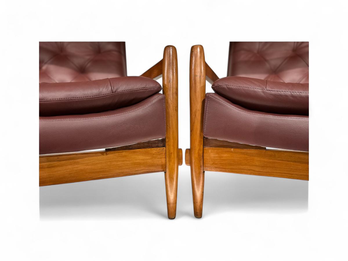 Brazilian Modern Armchair Pair in Purple Leather & Hardwood, Cimo, Brazil, 1960 5