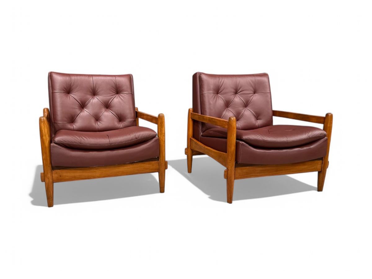 Mid-20th Century Brazilian Modern Armchair Pair in Purple Leather & Hardwood, Cimo, Brazil, 1960