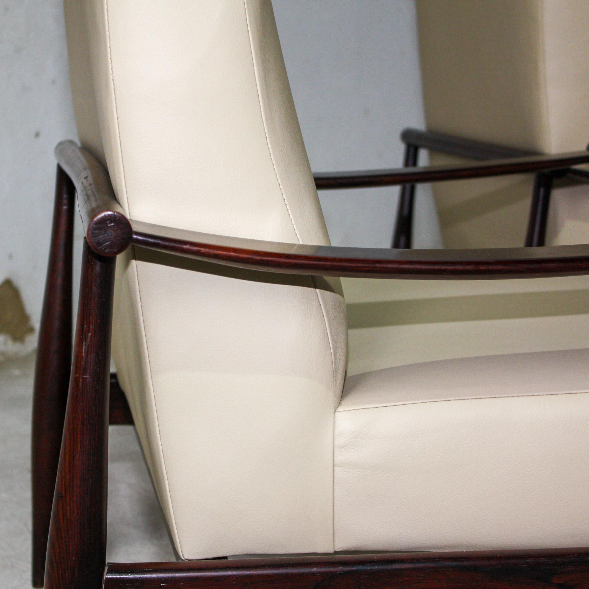 Brazilian Modern Armchair Set in Hardwood & Beige Leather by Liceu de Artes 1960 For Sale 4