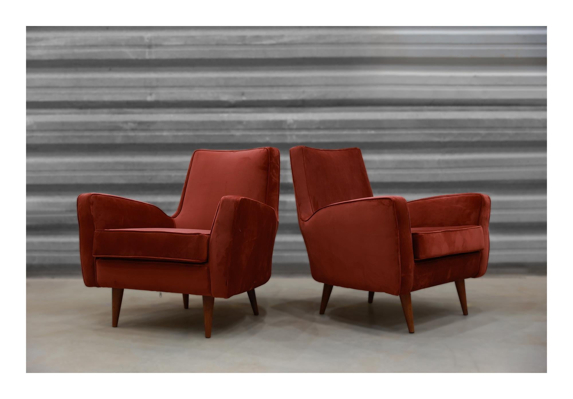 Brazilian Modern Armchair Set in Hardwood & Burgundy Fabric by Forma, 1950’s  For Sale 5