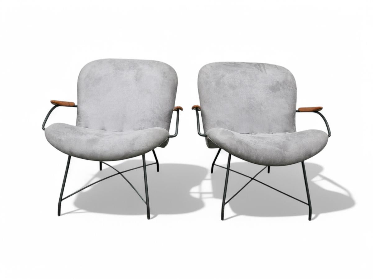 Brazilian Modern Armchairs in Fabric, Hardwood & Metal, Carlo Hauner, 1950s In Good Condition For Sale In New York, NY
