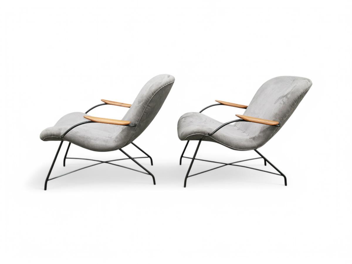 Brazilian Modern Armchairs in Fabric, Hardwood & Metal, Carlo Hauner, 1950s For Sale 2
