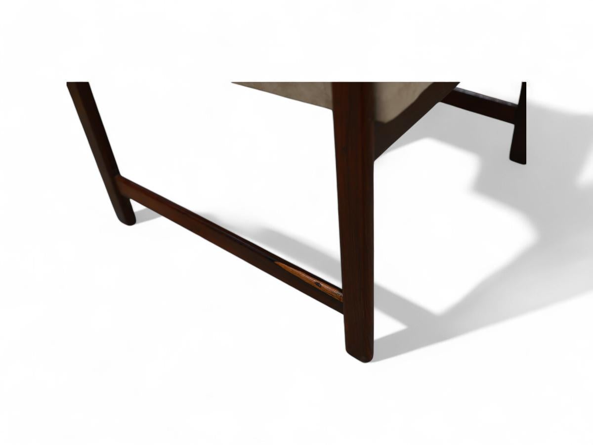 20th Century Brazilian Modern Armchairs in Hardwood & Beige Fabric by Jorge Jabour, Brazil