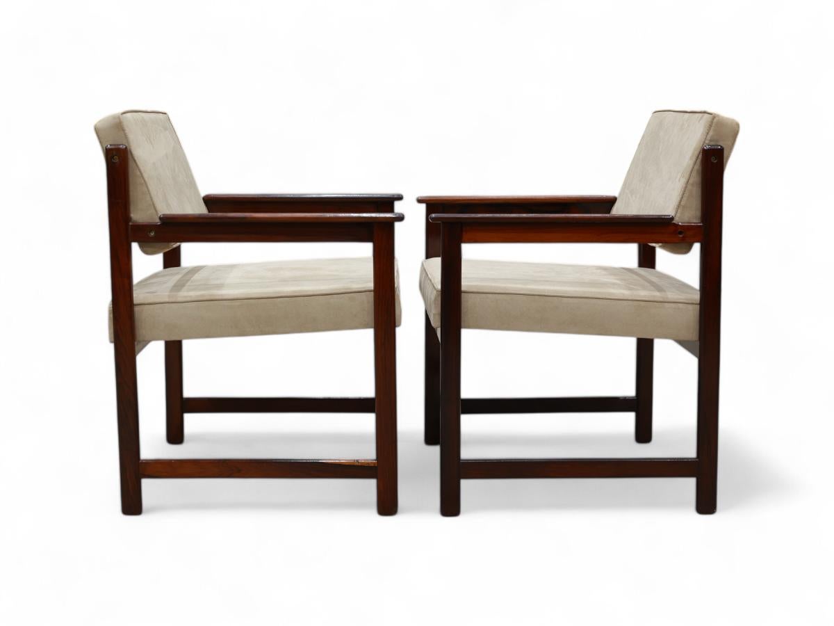 Brazilian Modern Armchairs in Hardwood & Beige Fabric by Jorge Jabour, Brazil 1
