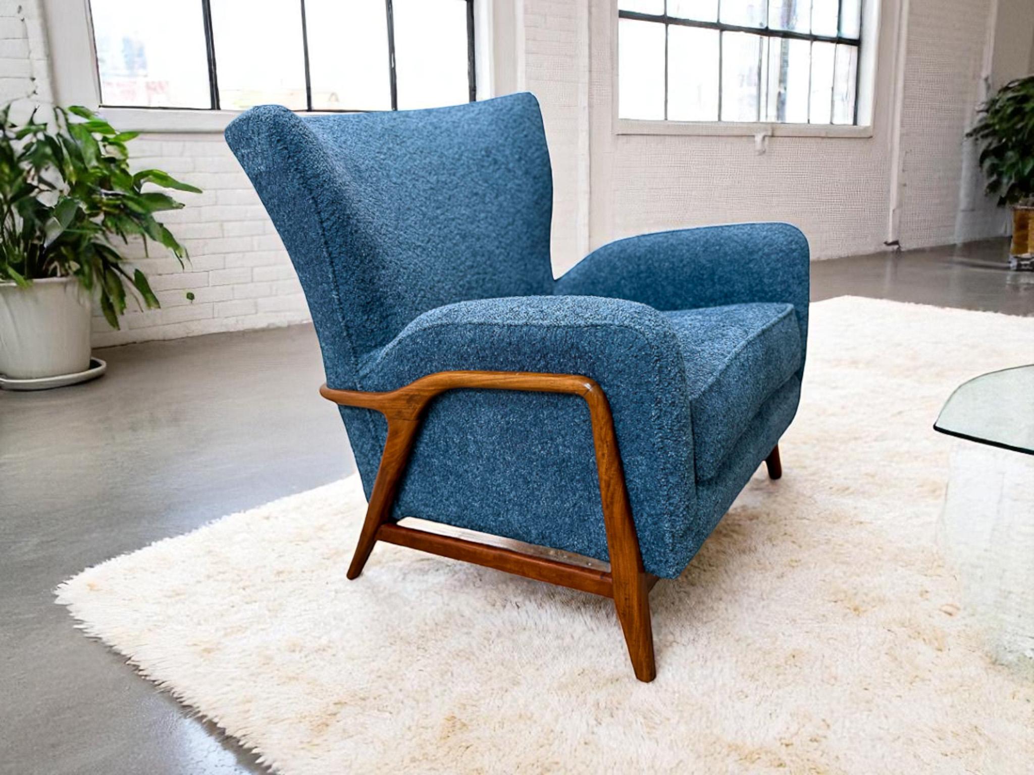 Poltrone moderne brasiliane in legno duro e bouclé, Giuseppe Scapinelli, 1950 ca. in vendita 7