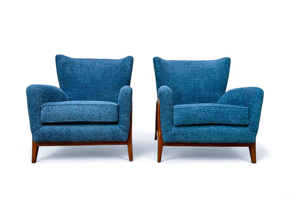 Fatto a mano Poltrone moderne brasiliane in legno duro e bouclé, Giuseppe Scapinelli, 1950 ca. in vendita