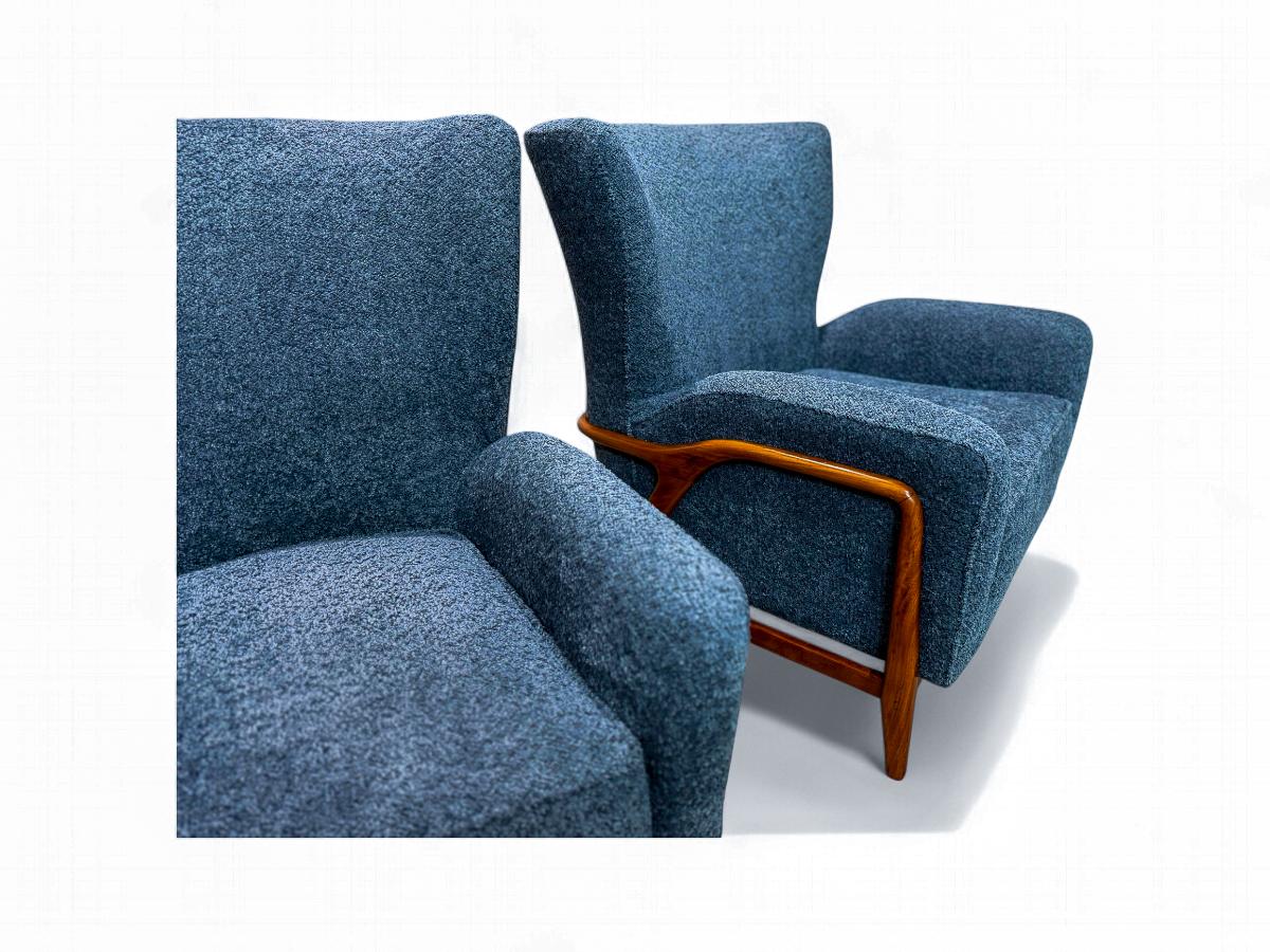 Poltrone moderne brasiliane in legno duro e bouclé, Giuseppe Scapinelli, 1950 ca. in vendita 1