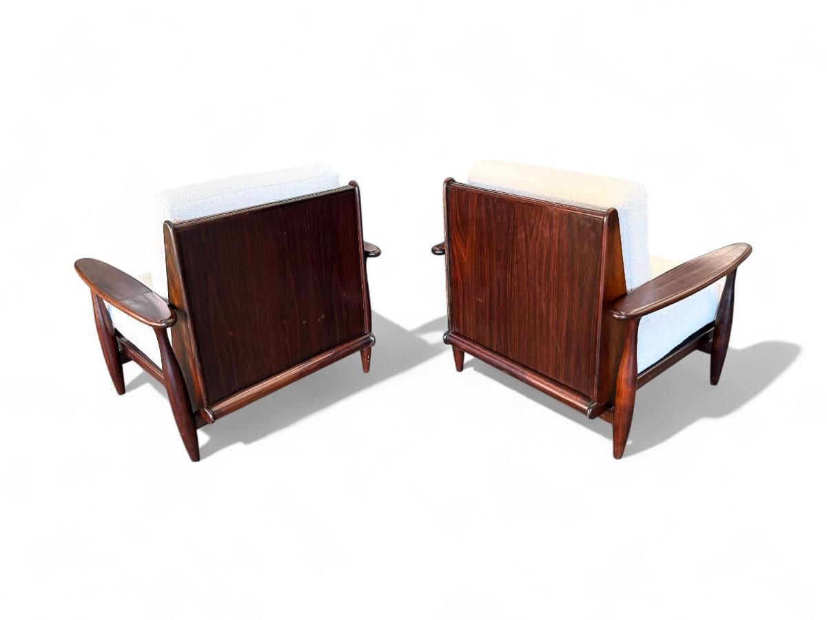 20th Century Brazilian Modern Armchairs in Hardwood & Boucle, Liceu De Artes, Brasil, 1960s For Sale