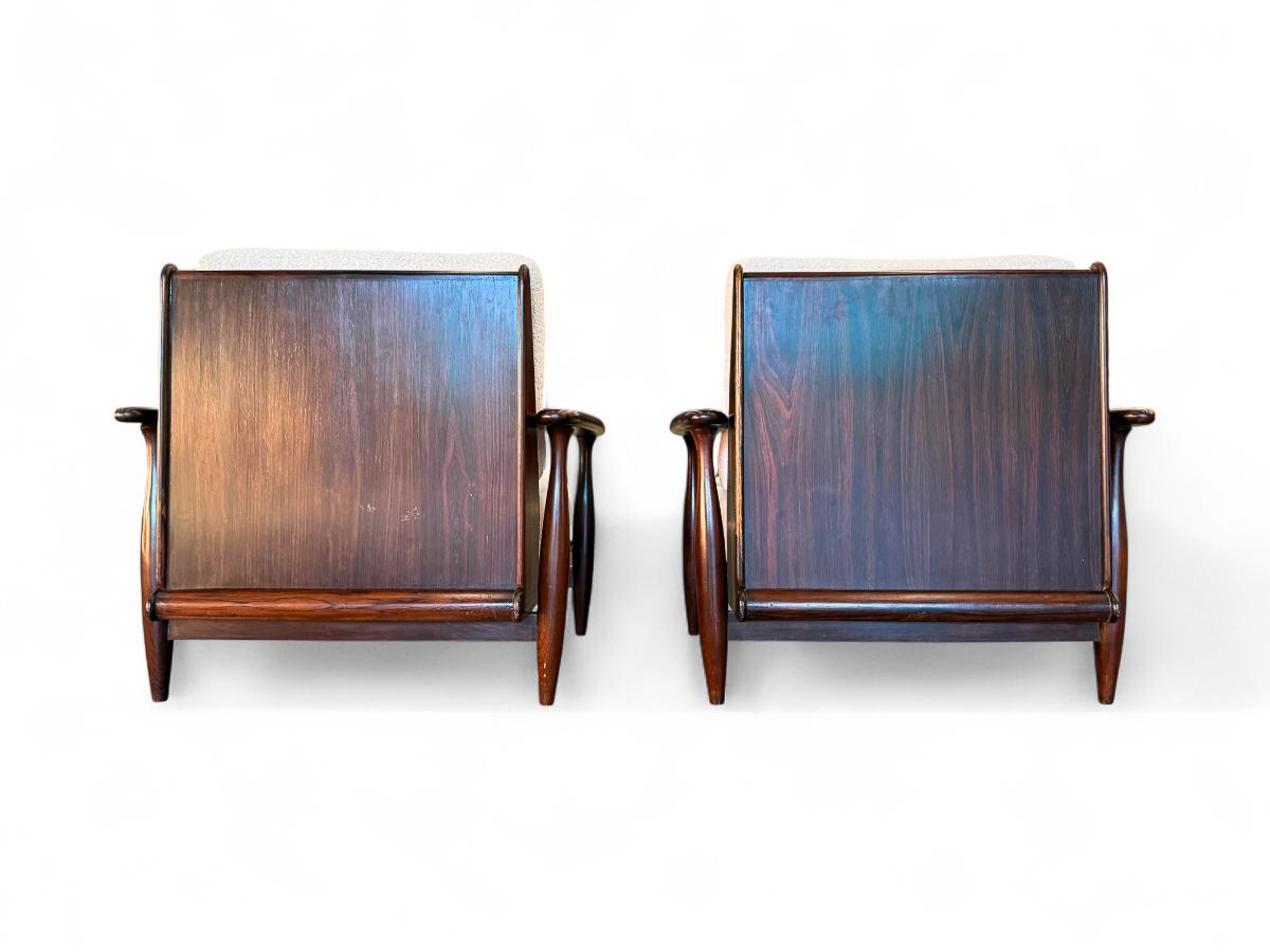 Bouclé Brazilian Modern Armchairs in Hardwood & Boucle, Liceu De Artes, Brasil, 1960s For Sale