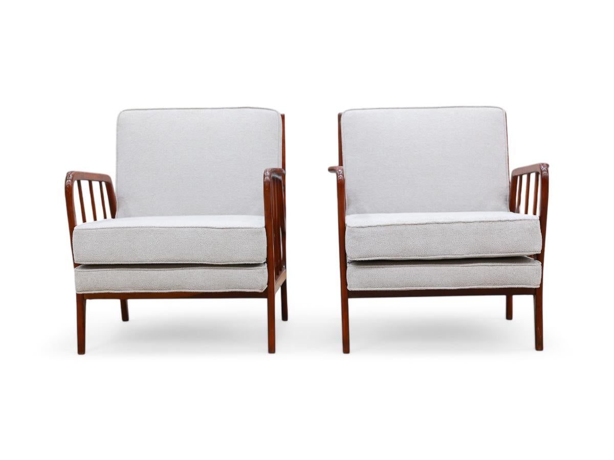Hand-Crafted Brazilian Modern Armchairs in Hardwood & Boucle, Rino Levi , 1960s, Brazil For Sale