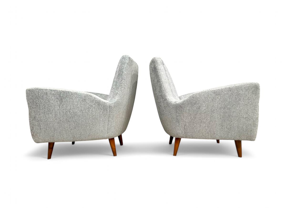 Fauteuils modernes brésiliens en bois dur et chenille, Giuseppe Scapinelli, années 1950 Bon état - En vente à New York, NY