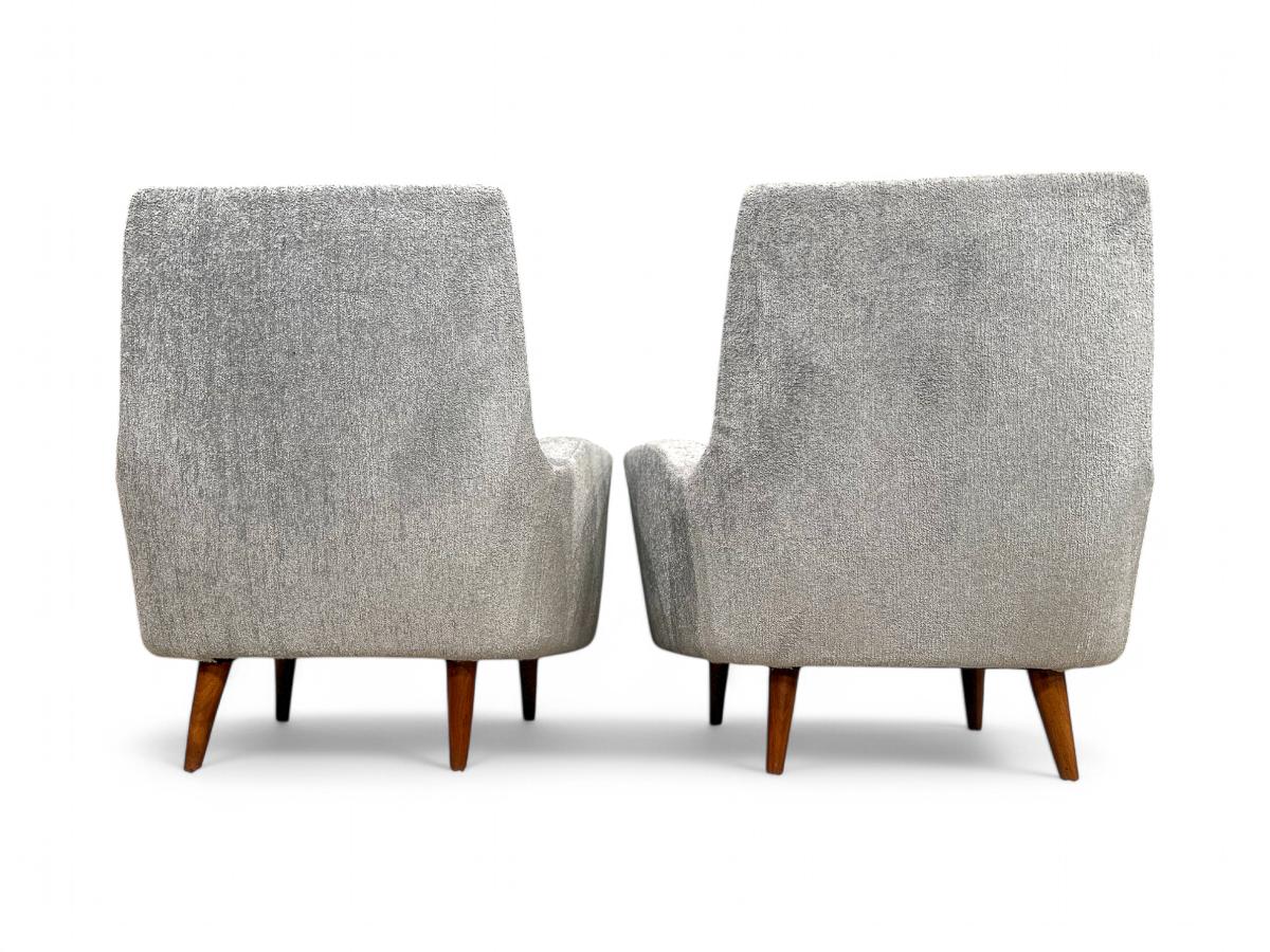 Bois de feuillus Fauteuils modernes brésiliens en bois dur et chenille, Giuseppe Scapinelli, années 1950 en vente