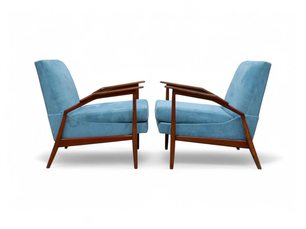 Brazilian Modern Armchairs in Hardwood & Fabric by Giuseppe Scapinelli, 1950s For Sale 1