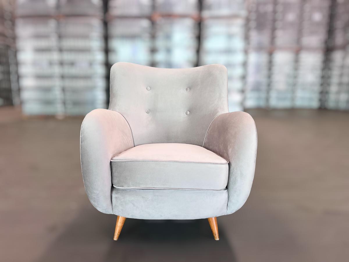 20ième siècle Fauteuils Modernes brésiliens en bois dur et Ultra suede, Giuseppe Scapinelli, 1950s en vente
