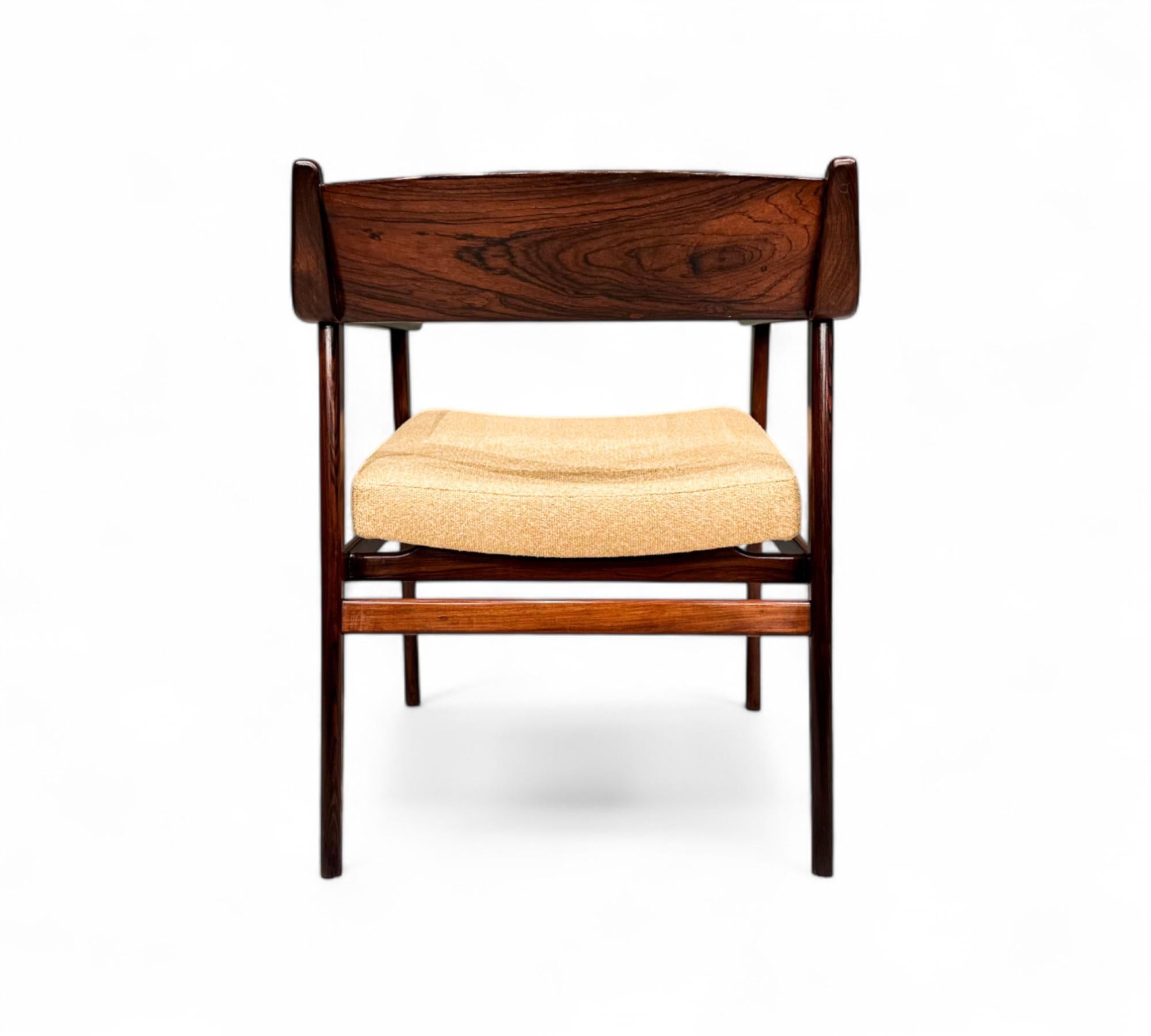 Mid-Century Modern Brazilian Modern Armchairs in Hardwood & Yellow Boucle, Jorge Jabour, Brazil For Sale