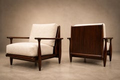 Poltrone moderne brasiliane in palissandro e bouclé Liceu de Artes, anni '60