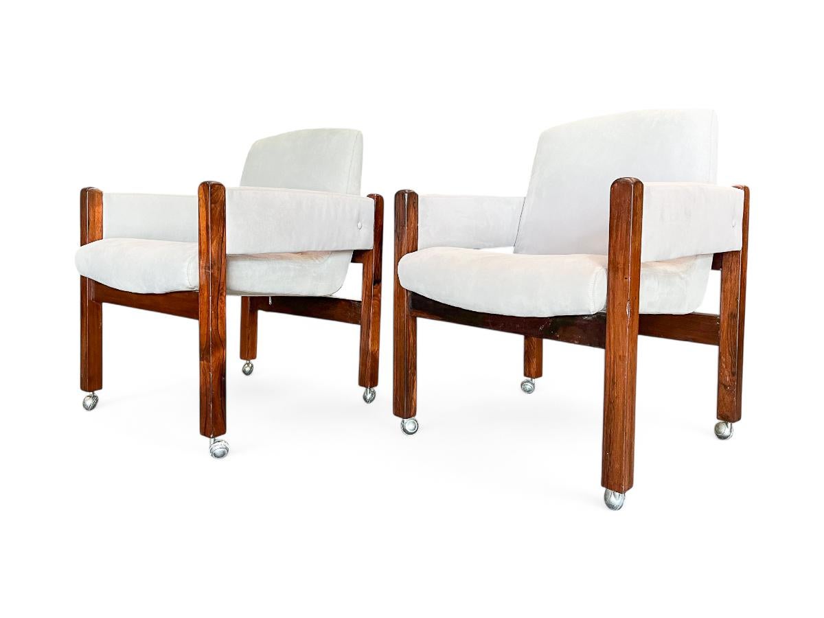 Mid-Century Modern Brazilian Modern Armchairs with Wheels in Hardwood & Velvet, Sergio Rodrigues For Sale