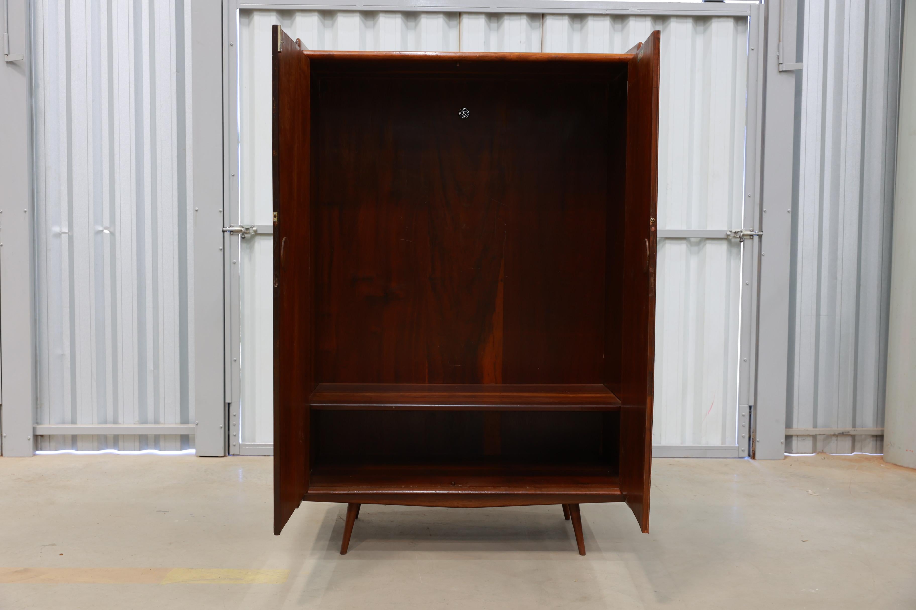 Brazilian Modern Armoire in Hardwood by Moveis Cimo, 1950s, Brazil In Good Condition For Sale In New York, NY