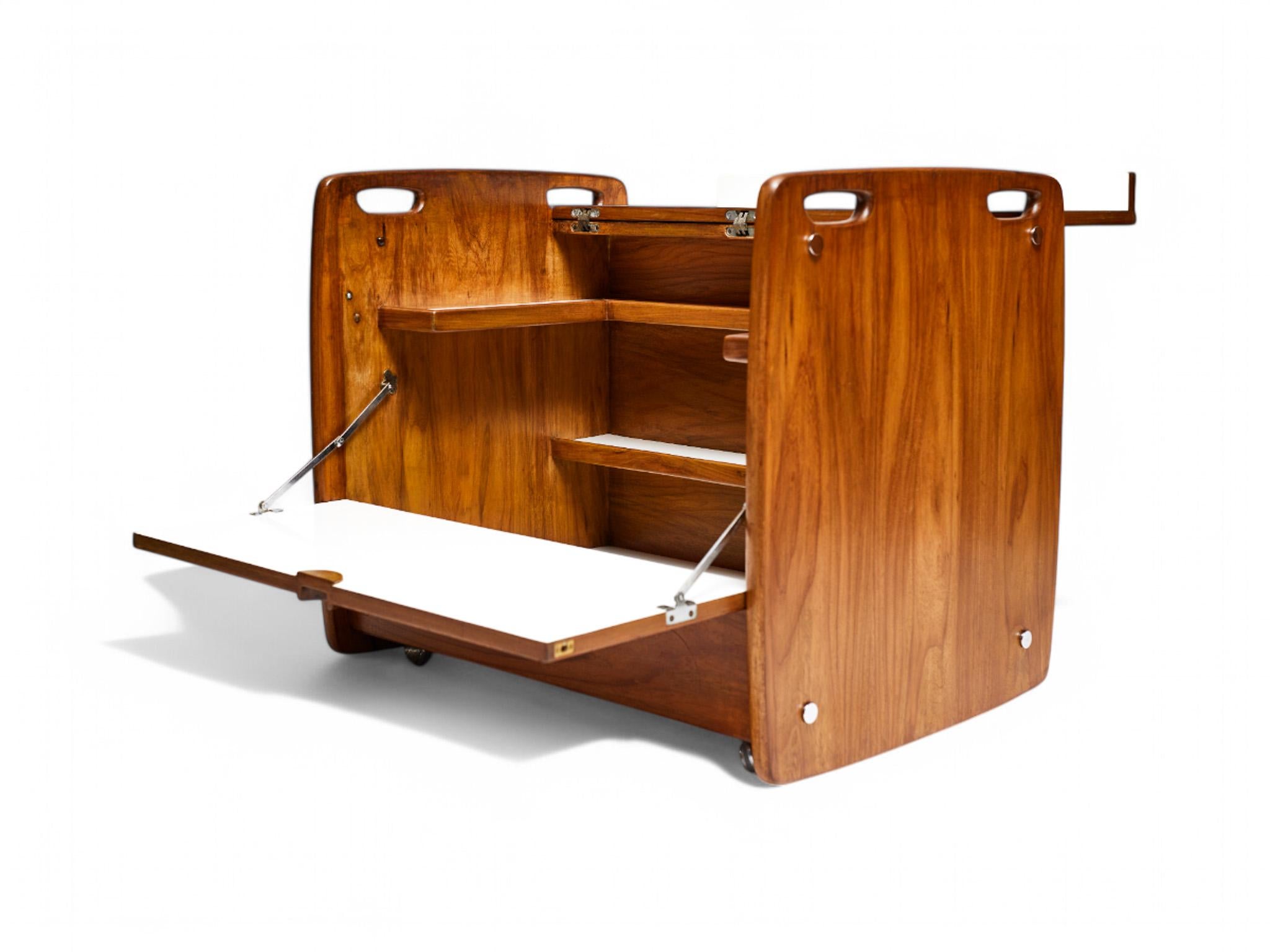 Brazilian Modern Bar Cart in Hardwood by Sergio Rodrigues for Oca, 1962, Brazil For Sale 2