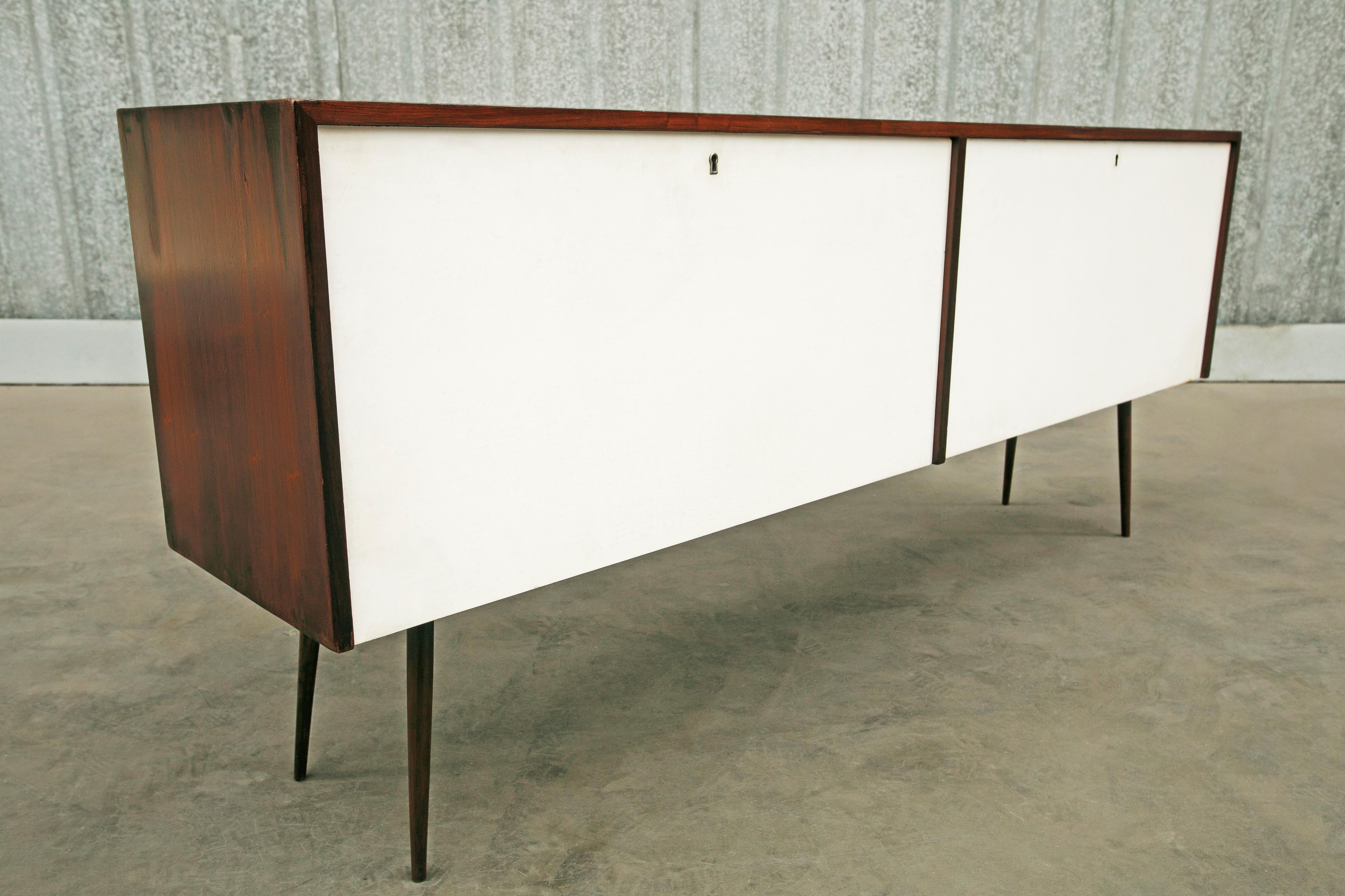 Woodwork Brazilian Modern Bar in Rosewood and White Finish, by Forma, 1960s, Brazil For Sale