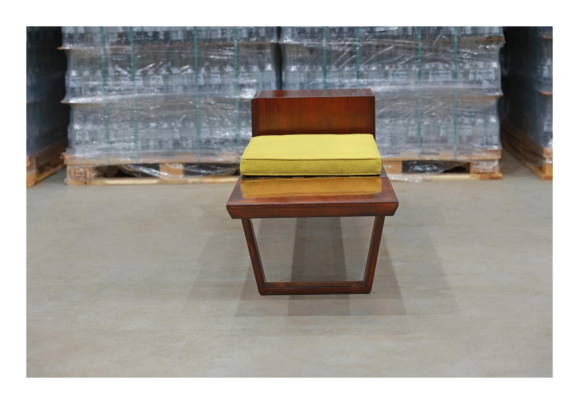 Hand-Painted  Brazilian Modern Bench in Hardwood, by Carlo Hauner for Forma, Brazil, c. 1950 For Sale