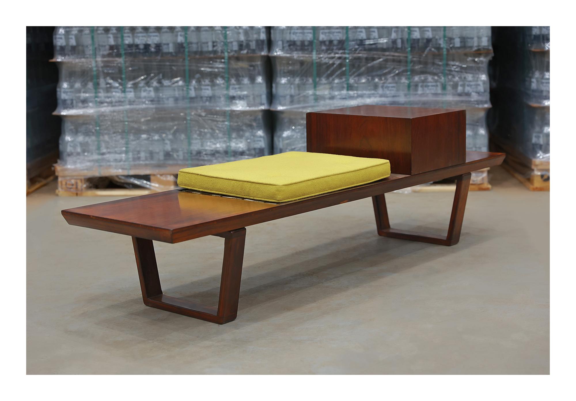  Brazilian Modern Bench in Hardwood, by Carlo Hauner for Forma, Brazil, c. 1950 In Good Condition For Sale In New York, NY