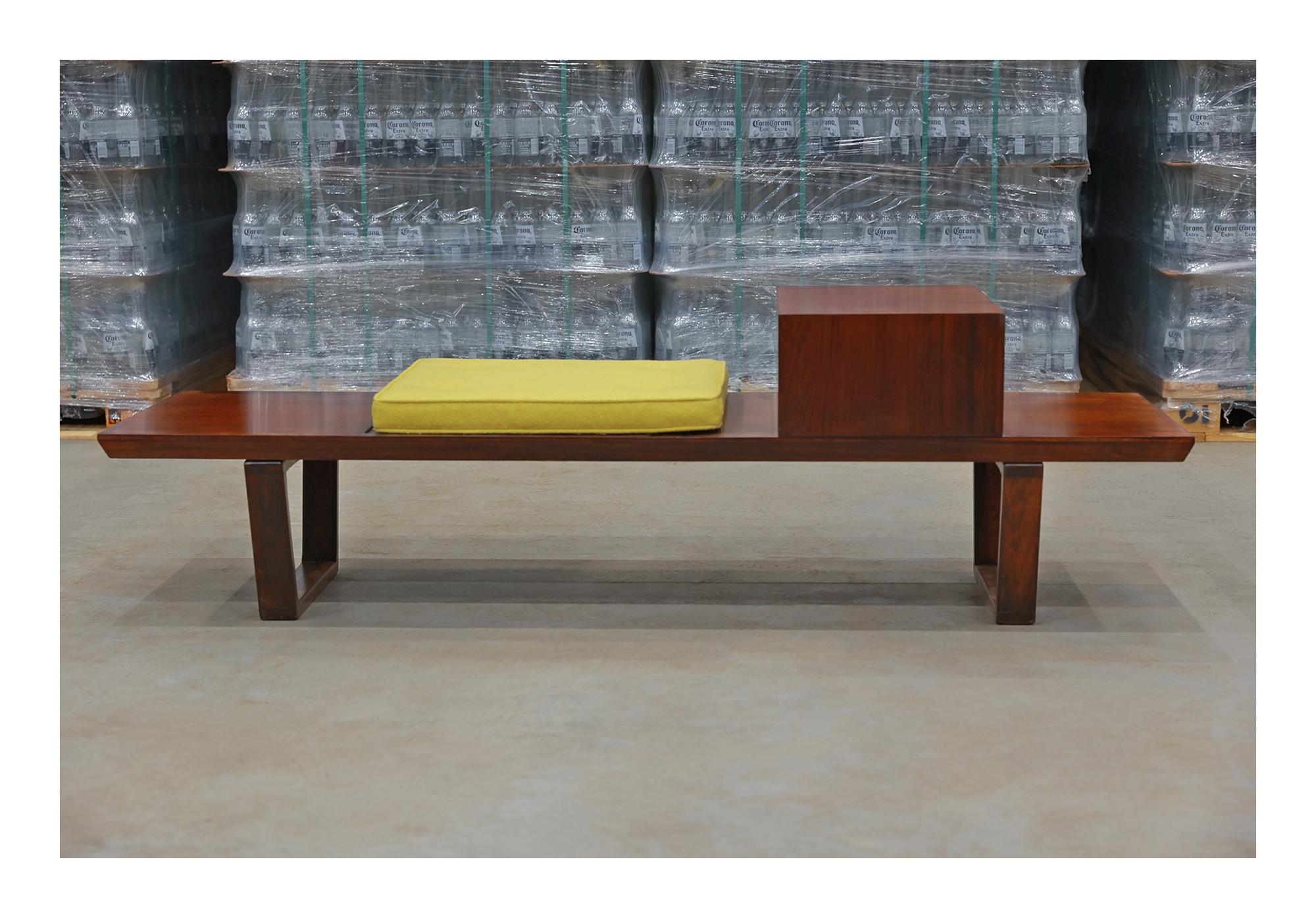 20th Century  Brazilian Modern Bench in Hardwood, by Carlo Hauner for Forma, Brazil, c. 1950 For Sale