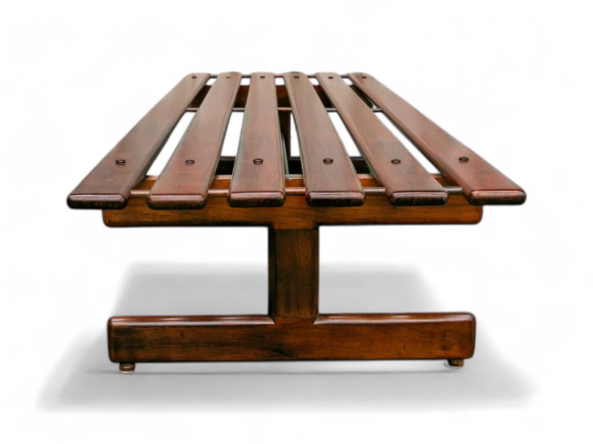 Mid-Century moderno Panchina moderna brasiliana in legno duro di Jorge Jabour Mauad, anni '60 in vendita