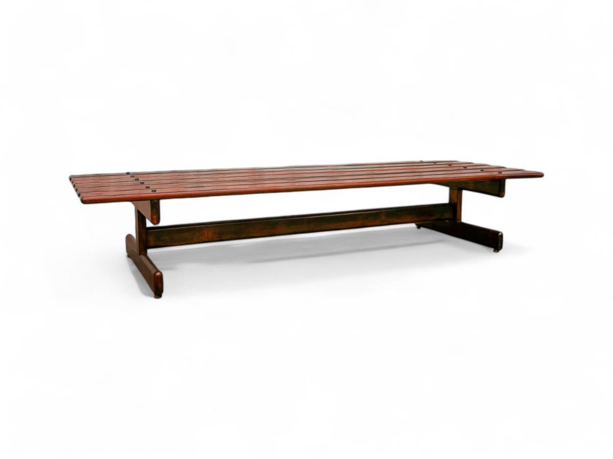 Brasiliano Panchina moderna brasiliana in legno duro di Jorge Jabour Mauad, anni '60 in vendita