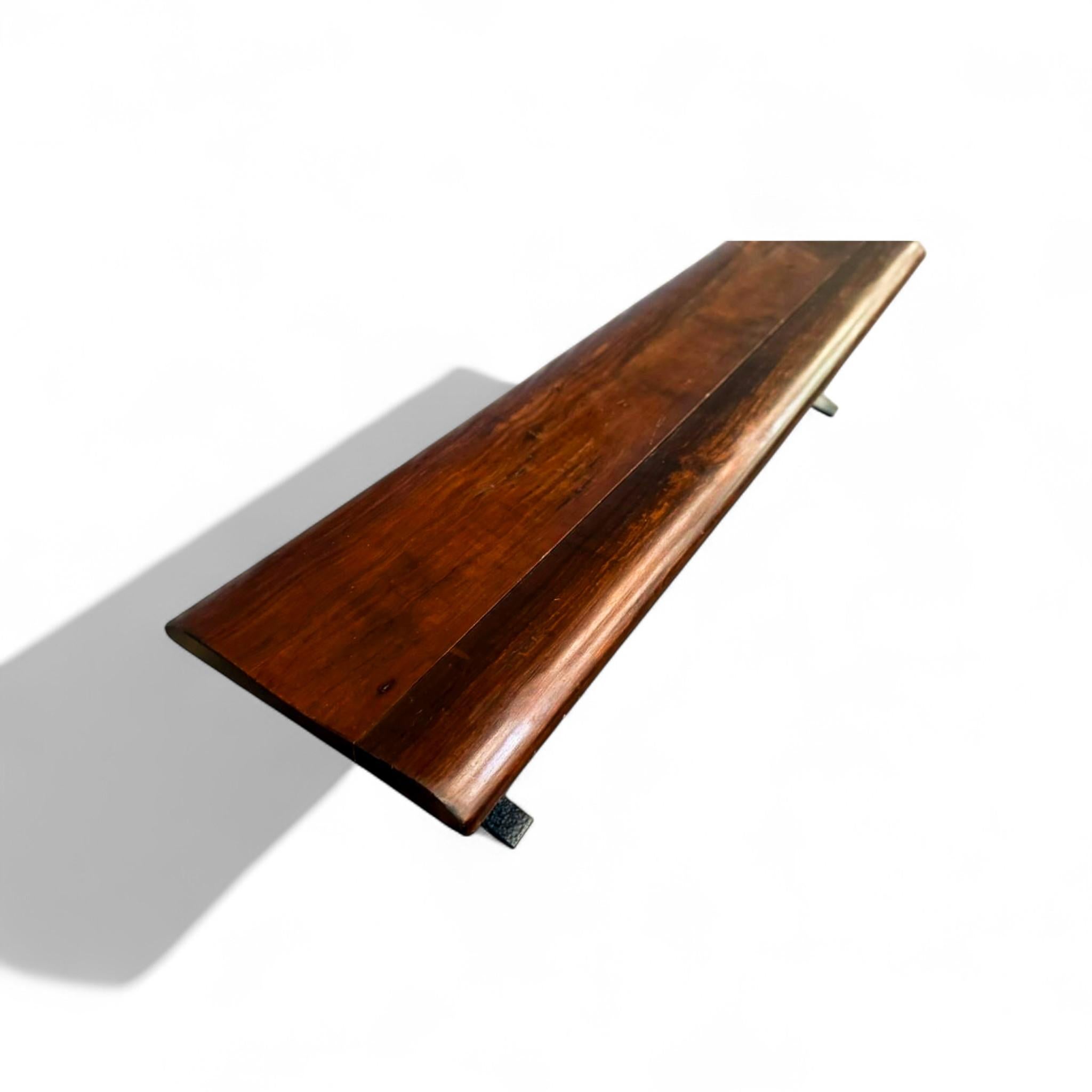 Banc moderne brésilien en bois dur et en fer, Liceu De Artes e Oficios, années 1960 en vente 2