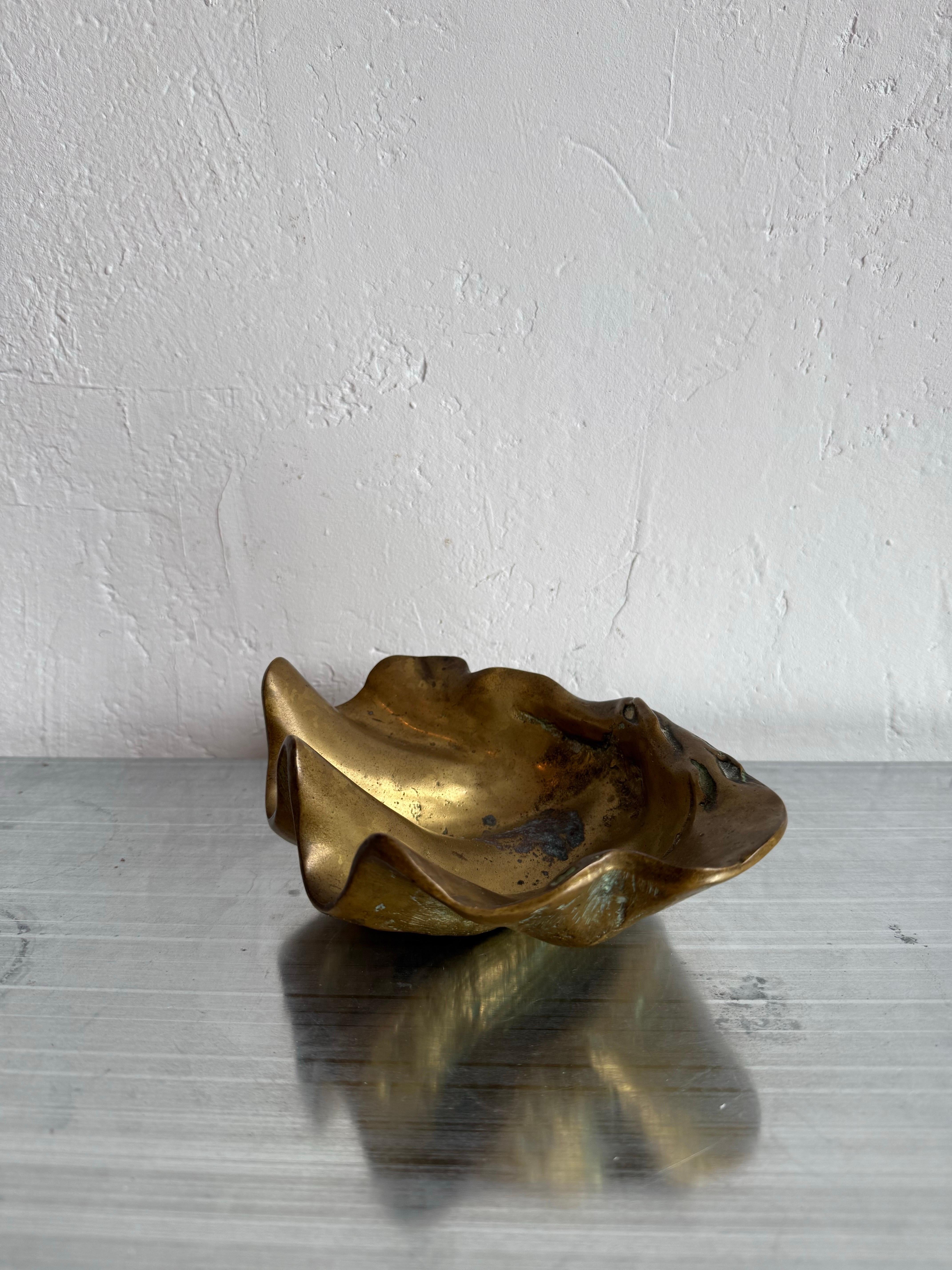 Brazilian Modern Bronze Clam Shell Ashtray or Catchall, 1960s For Sale 10