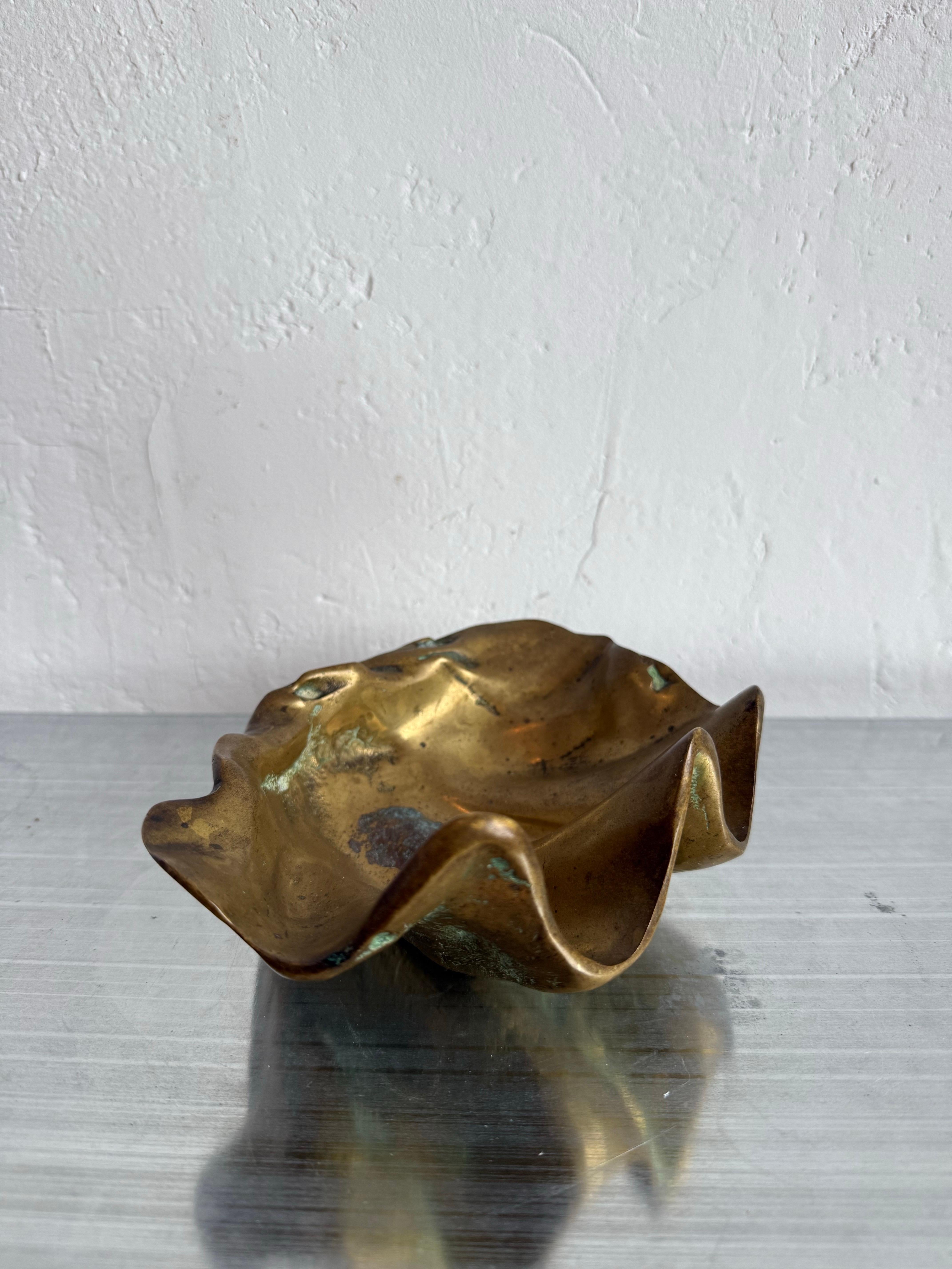 Mid-Century Modern Brazilian Modern Bronze Clam Shell Ashtray or Catchall, 1960s For Sale